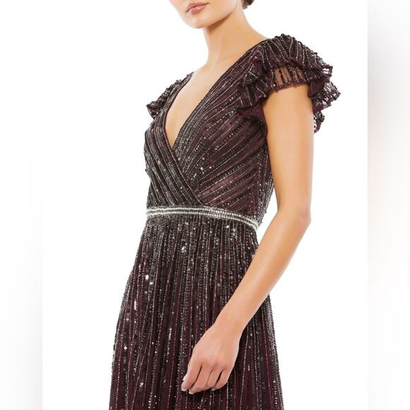 NWT Mac Duggal 5502 Sequined Wrap Over Ruffled Cap Sleeve Gown Blackberry 8 - Picture 3 of 3